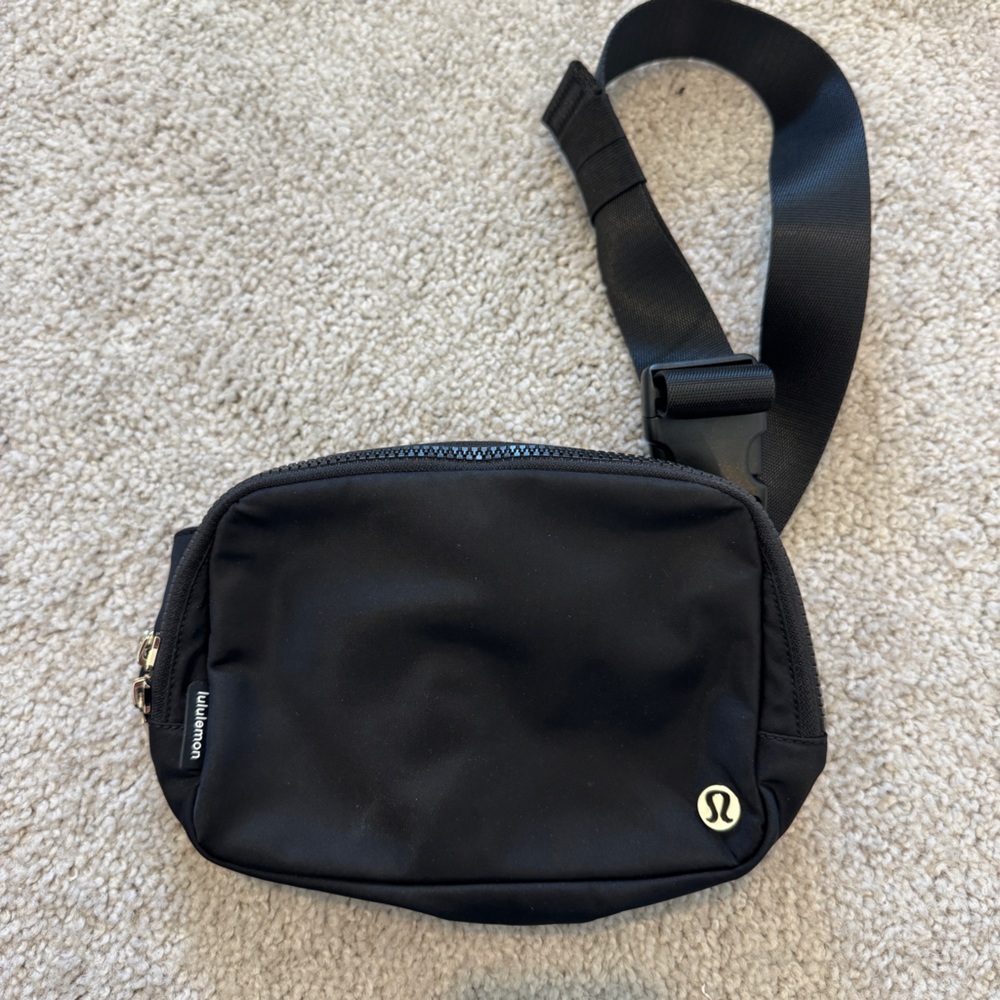 lululemon athletica Black Belt Bag